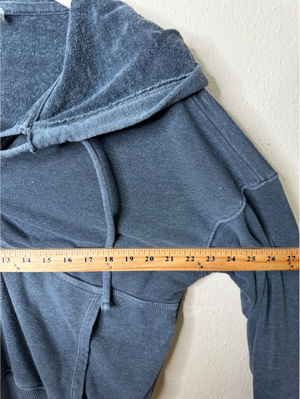 Free People FP Movement Women’s Gray Lace Up Hooded Sweatshirt Pullover Size S - Picture 5 of 7